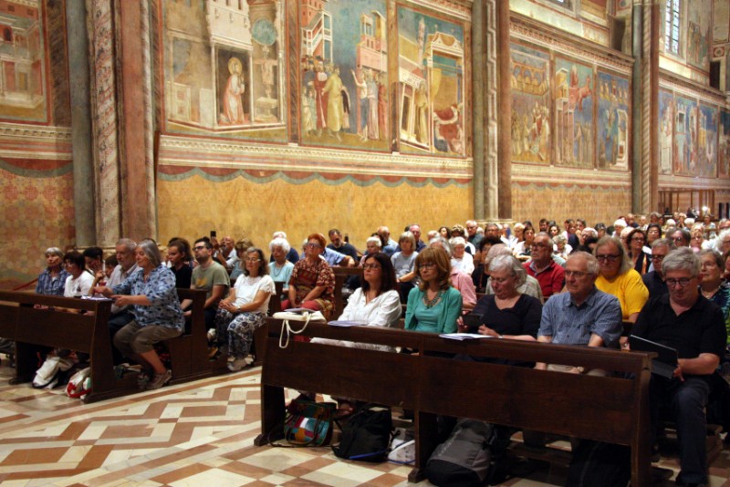 basilica-superiore-foto-rid-laura-caffagnini